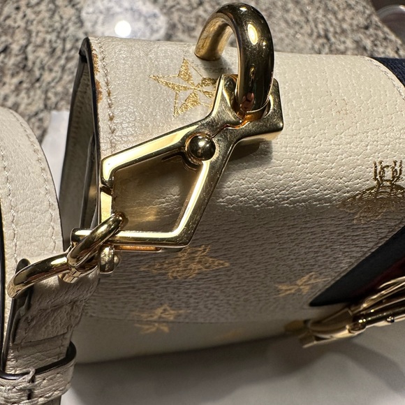 Gucci Small Sylvie Bee Star Mini Bag - Picture 4 of 11